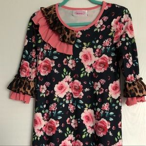 !!Sweet modesty- flower 🌺 ruffle girls dress. 10/12